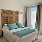 La Maison Odeia Centre Bed & Breakfast