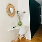 ベッド・アンド・ブレックファスト La Maison Odeia Centre