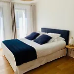ベッド・アンド・ブレックファスト La Maison Odeia Centre