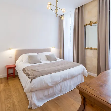 La Maison Odeia Centre 4*