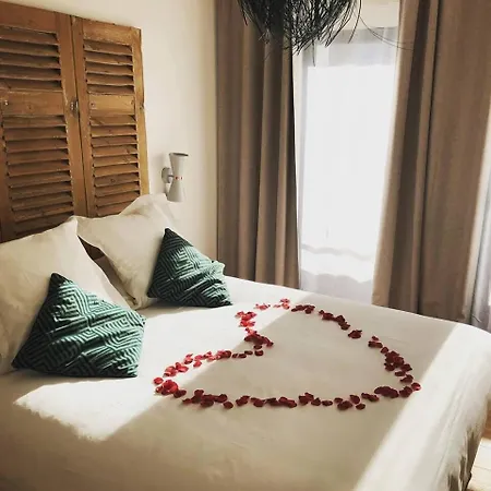 La Maison Odeia Centre Bed & Breakfast