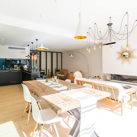 La Maison Odeia Centre