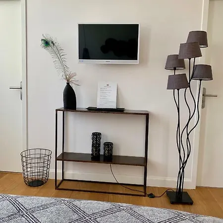 La Maison Odeia Centre