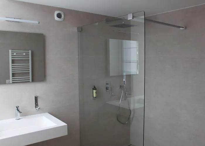 La Maison Odeia Centre