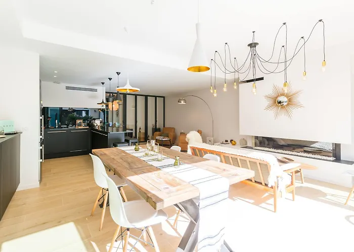 La Maison Odeia Centre