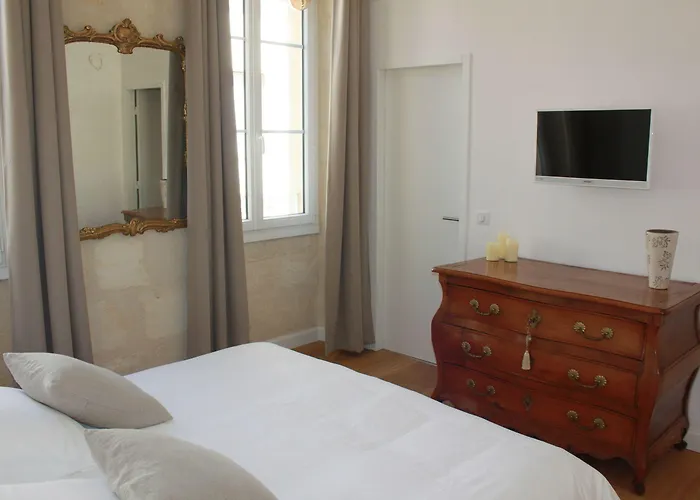 La Maison Odeia Centre فندق مبيت وإفطار 4*