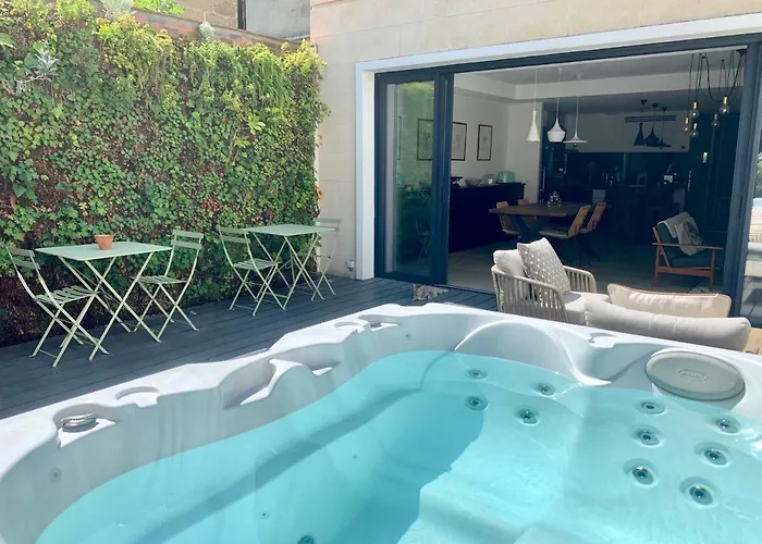 فندق مبيت وإفطار La Maison Odeia Centre