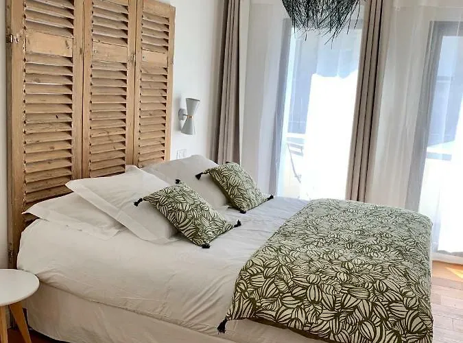 La Maison Odeia Centre 4*