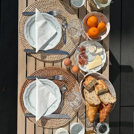 La Maison Odeia Centre Bed and breakfast 4*
