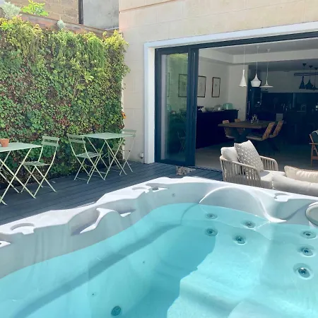 B&B La Maison Odeia Centre