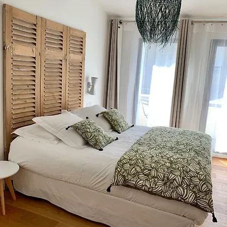 La Maison Odeia Centre 4*